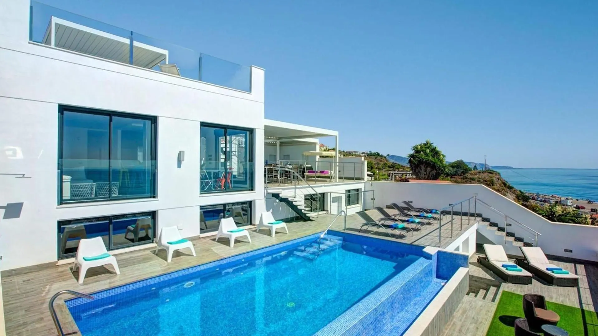 Ferienhaus Mit Privatpool Fuer 10 Personen Ca 500 Qm In Torrox Costa, Andalusien Costa Del Sol